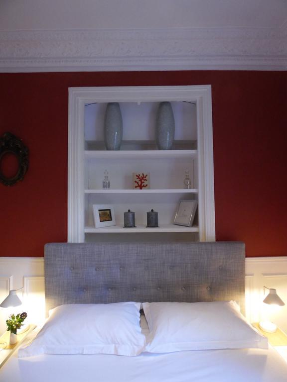 Bed & Breakfast La Clepsydre Фонтене-о-Роз Номер фото